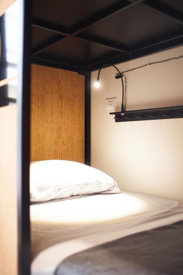 Le Bed & Cocktail - Appartement Sur L'Avenue Du Mont-Royal Монреаль Экстерьер фото
